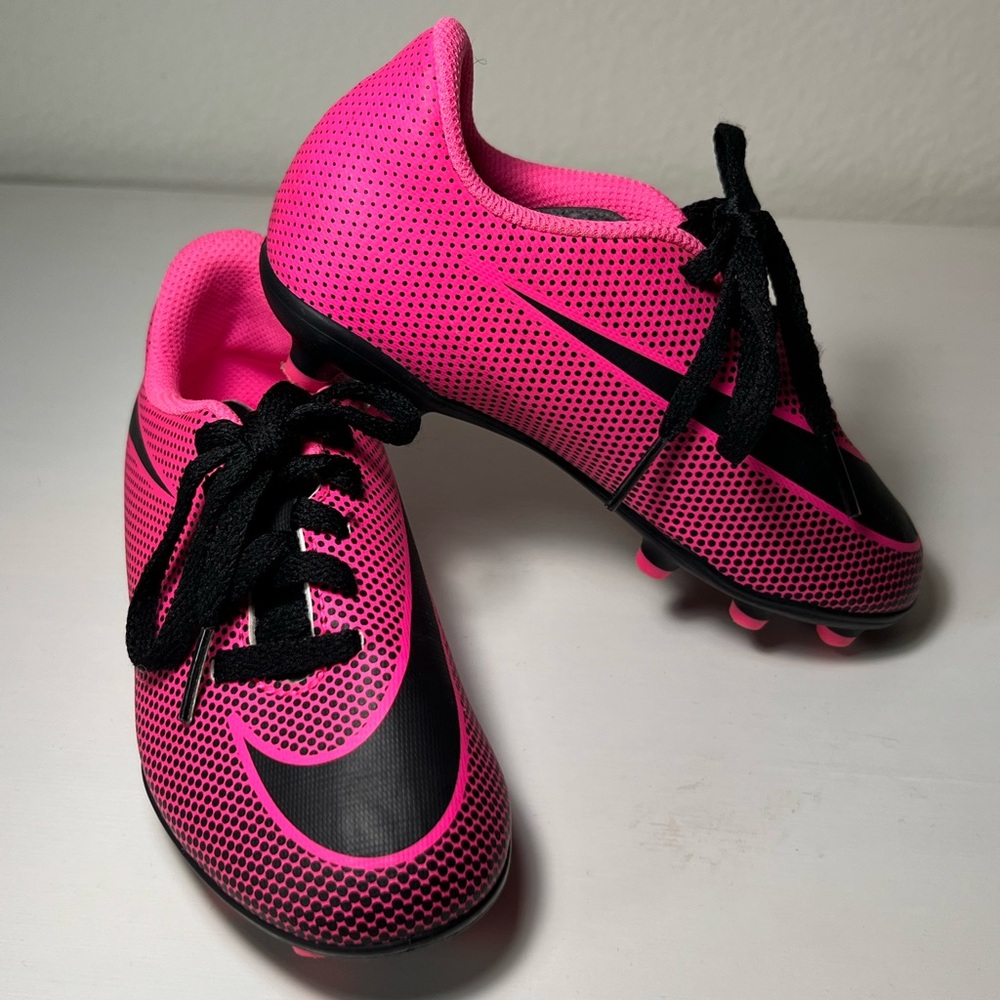 Girls Nike Soccer Shoes